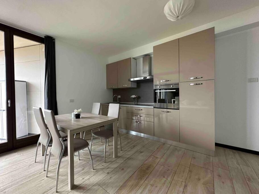 Monolocale Con Balcone Self Check In Milano Sempione Apartment Ngoại thất bức ảnh