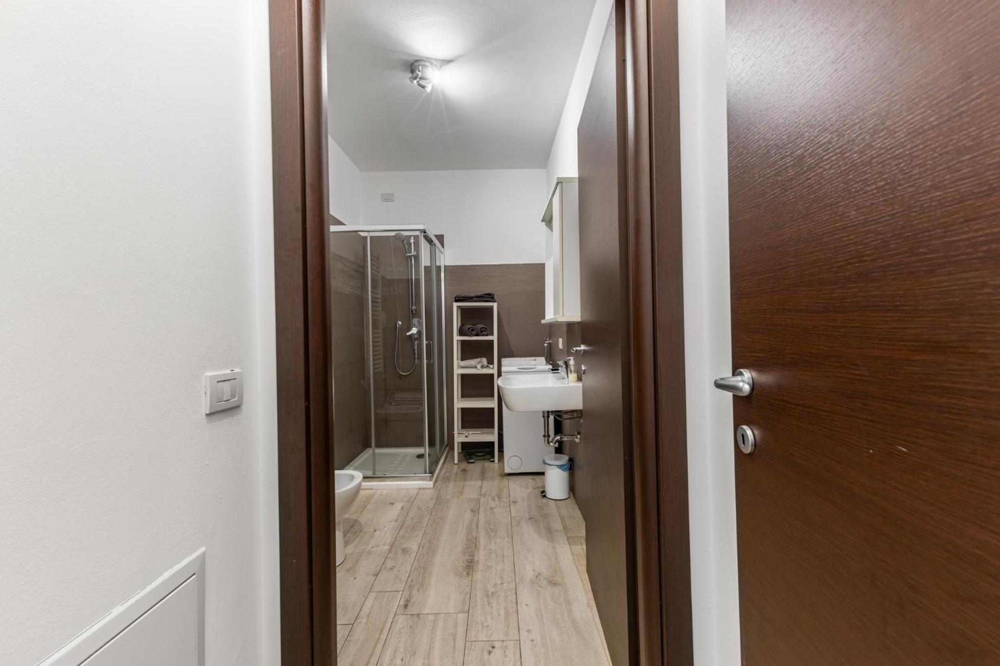 Monolocale Con Balcone Self Check In Milano Sempione Apartment Ngoại thất bức ảnh