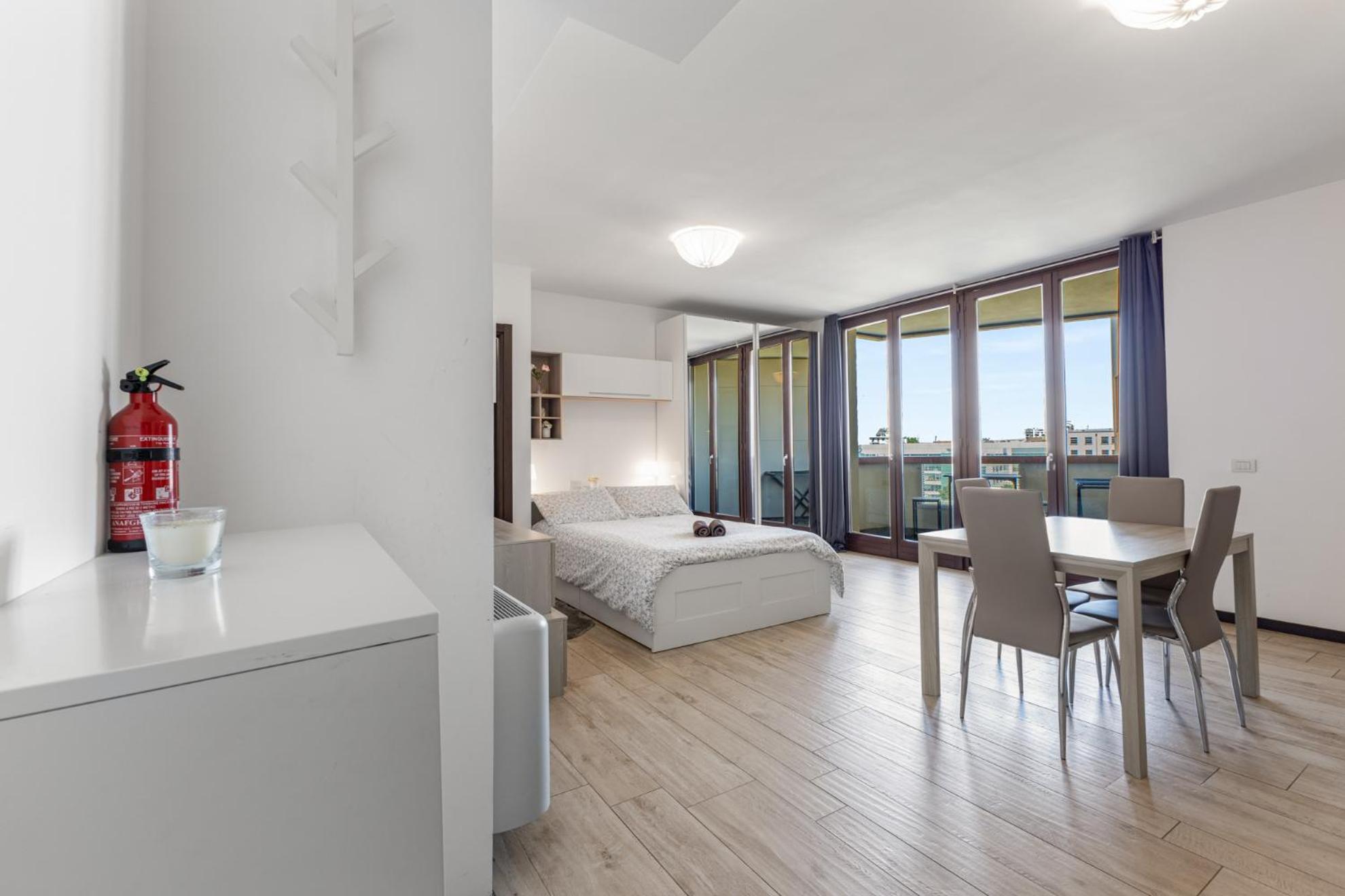Monolocale Con Balcone Self Check In Milano Sempione Apartment Ngoại thất bức ảnh