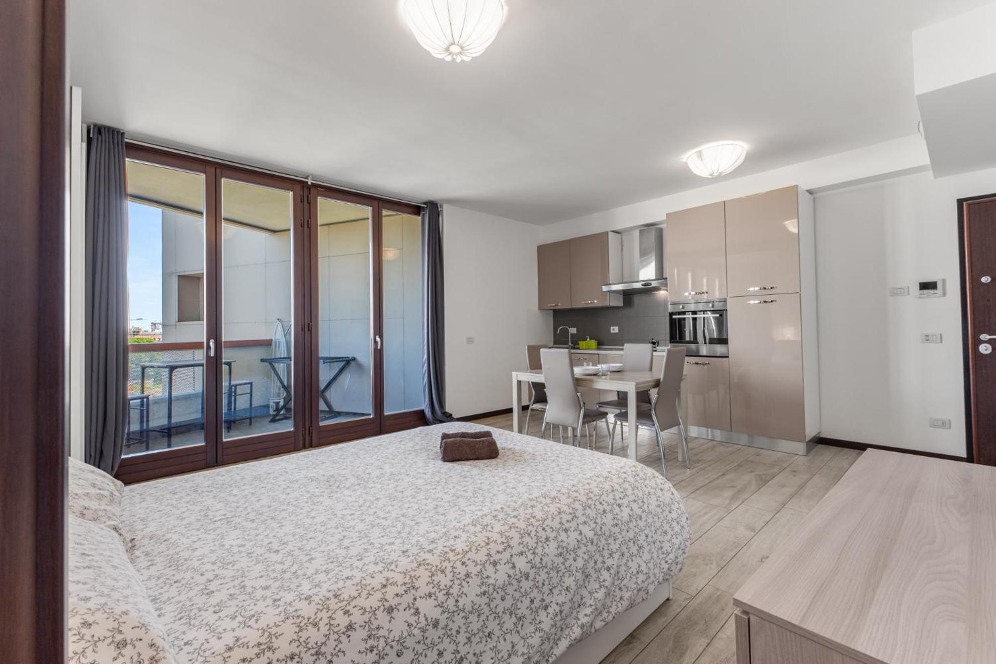 Monolocale Con Balcone Self Check In Milano Sempione Apartment Ngoại thất bức ảnh