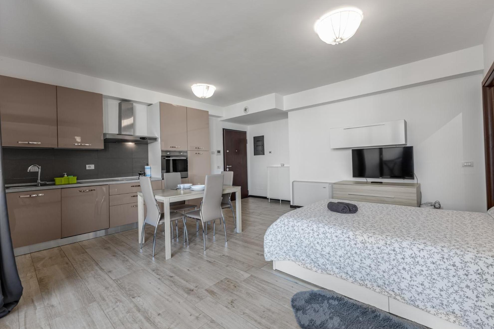 Monolocale Con Balcone Self Check In Milano Sempione Apartment Ngoại thất bức ảnh