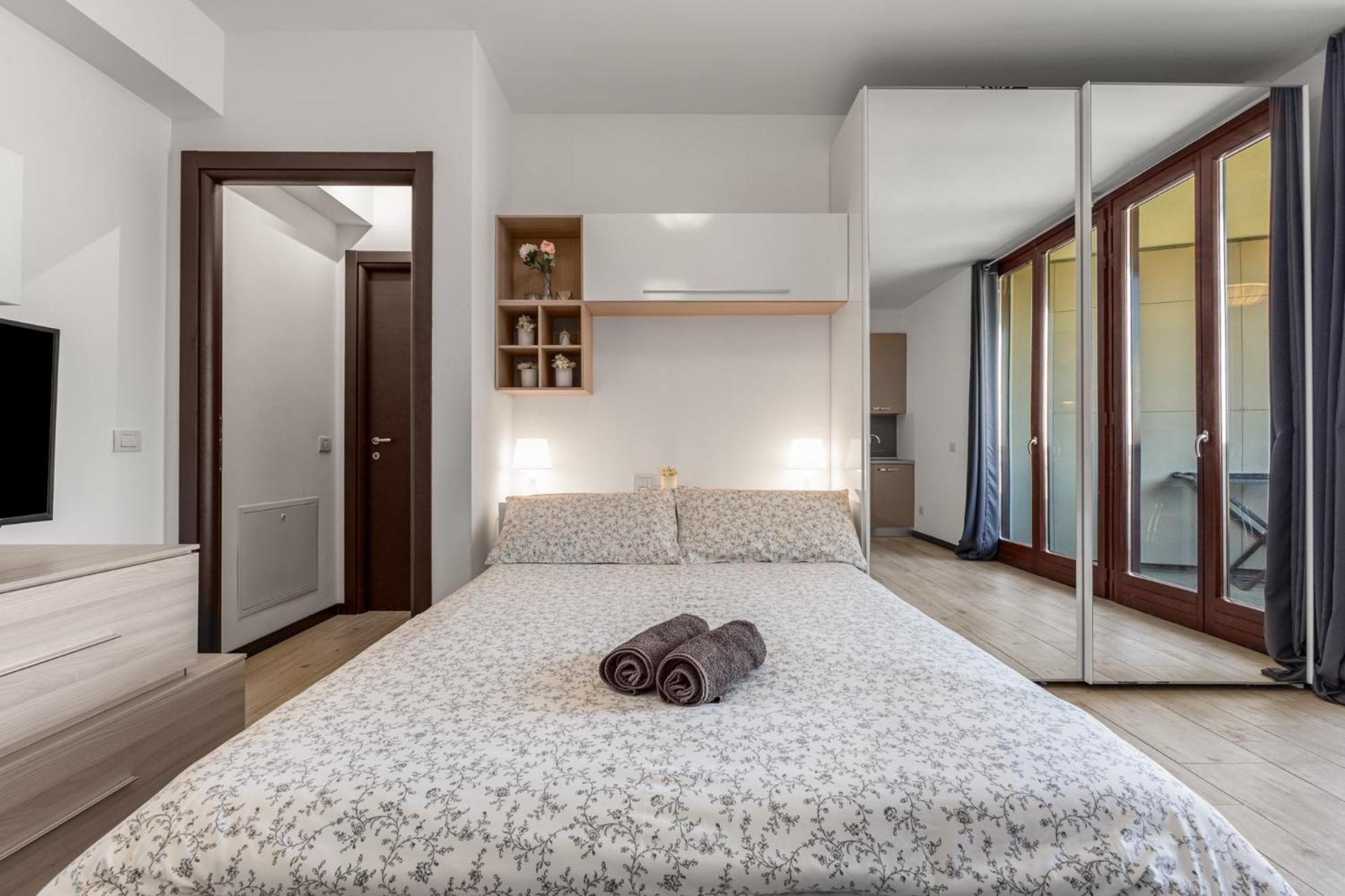 Monolocale Con Balcone Self Check In Milano Sempione Apartment Ngoại thất bức ảnh